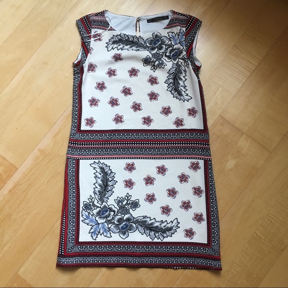 Zara boxy floral dress - Picture 4 of 6